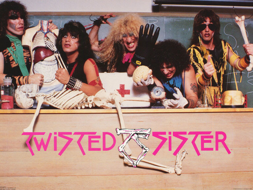 Twisted Sister and their &quot;huevos con aceite&quot;